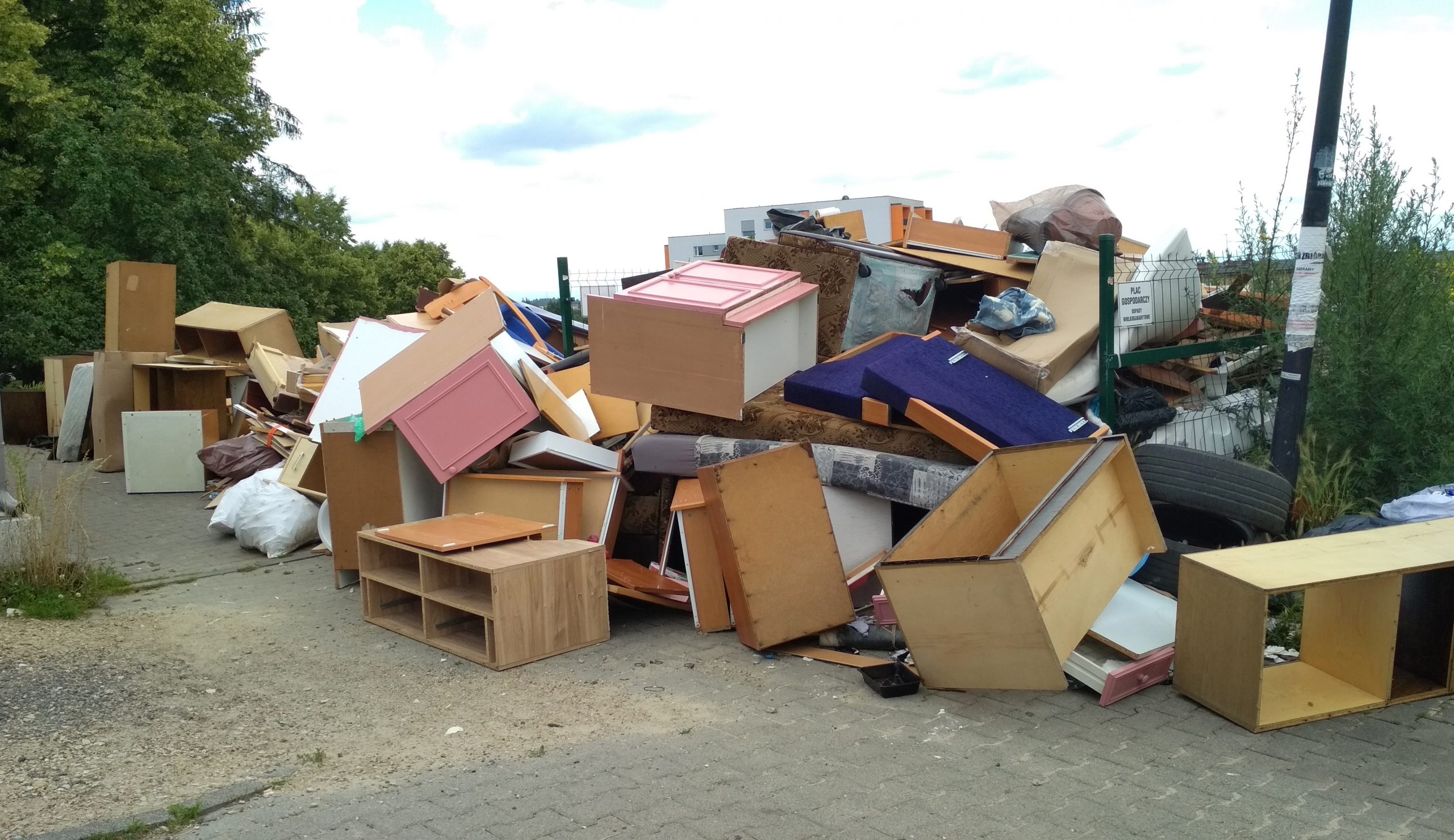 Wiosenna zbiórka odpadów wielkogabarytowych